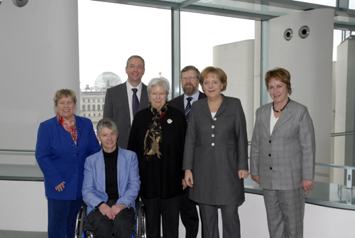 Hannelore Loskill, Vorsitzende des DBR-Sprecherrates und stellvertretende Bundesvorsitzende der BAG SELBSTHILFE, Dr. Sigrid Arnade, Weibernetz, Dr. Martin Danner, Bundesgeschäftsführer der BAG SELBSTHILFE, Ulrike Mascher, Präsidenten des VDK Deutschland, 