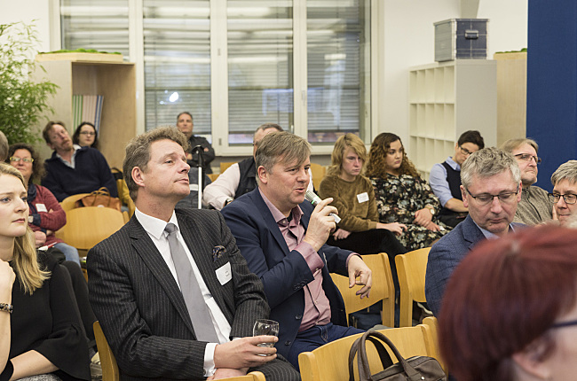 Torsten Prenner, ZAV der Bundesagentur für Arbeit, mit einem Diskussionsbeitrag